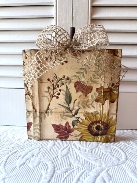 Square Rustic Pumpkin