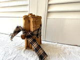 Vintage Clothes Pin Bundle