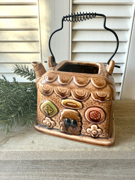 Gingerbread Tea Pot ( Missing Lid)